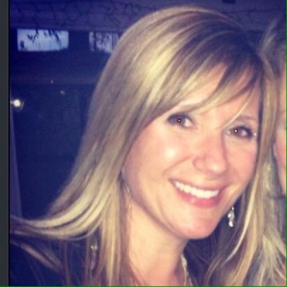 Profile Picture of Keri Newvine (@knewvine) on Poshmark