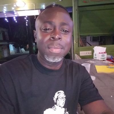 Profile Picture of Lawrence Mason (@lawrencem70) on Twitter