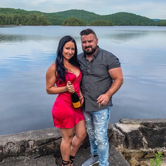 Profile Picture of Kimberly Bougie (@kimberlybougie) on Poshmark