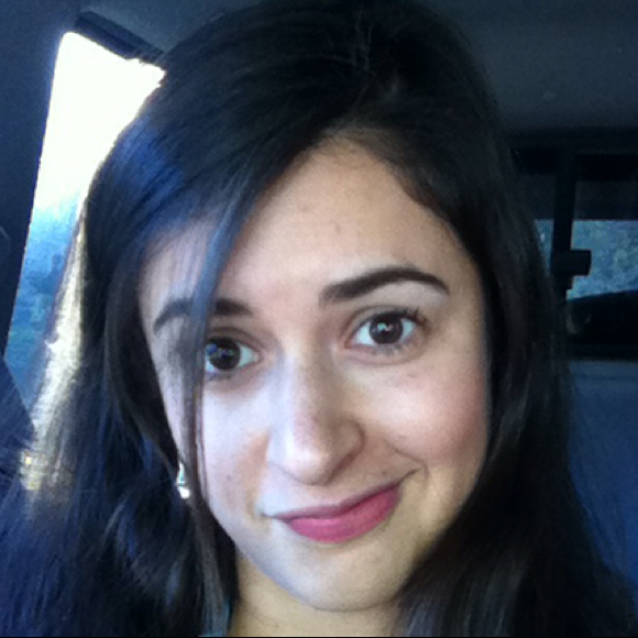 Profile Picture of Beth Bailey (@bailesonlookout) on Poshmark