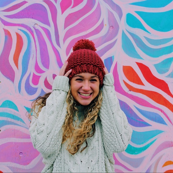 Profile Picture of Alexa Laflin (@xoalexa0514) on Poshmark