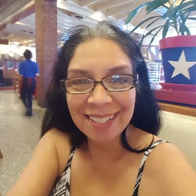 Profile Picture of Lori Swift-Rathbone (@SwiftRathbone) on Twitter