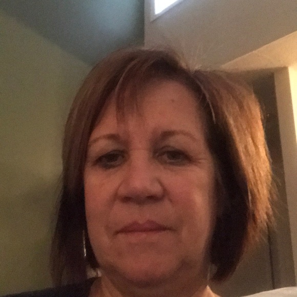 Profile Picture of Diane Macaitis (@dmacait) on Poshmark