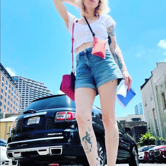 Profile Picture of Meredith Wright (@wrightmeredith8) on Poshmark
