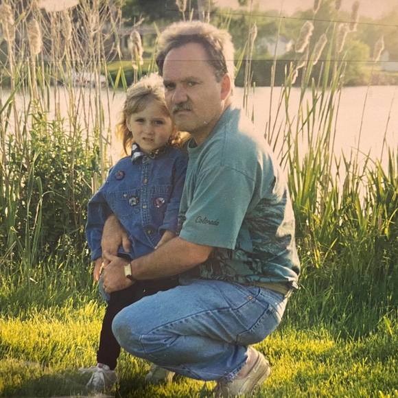 Profile Picture of Brooke Reid (@brookemreid) on Poshmark