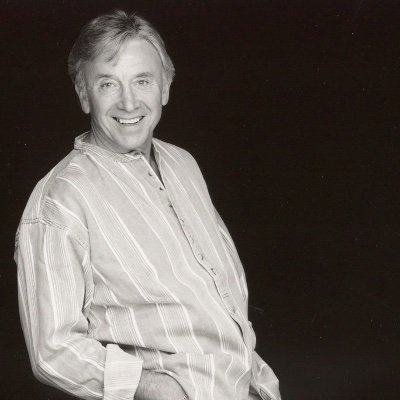 Profile Picture of Vince Hill (@SingerVinceHill) on Twitter