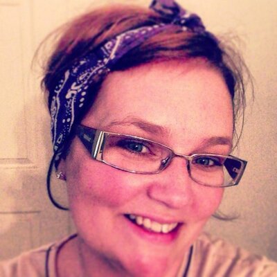 Profile Photo of Karen Hickey (@mamato2hickeys) on Twitter