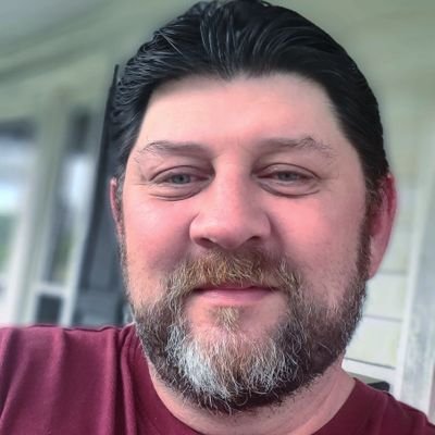 Profile Picture of Jim Beasley Holton (@jcholton1968) on Twitter