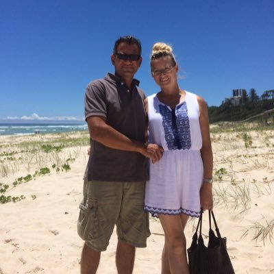 Profile Picture of Lisa Astill (@cretehoney) on Twitter