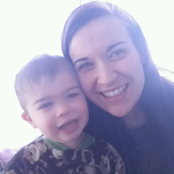 Profile Picture of Maria Gable (@mamagable) on Poshmark