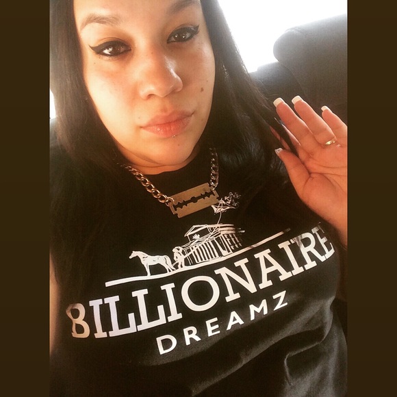 Profile Picture of Amanda Quiles (@manda617x) on Poshmark