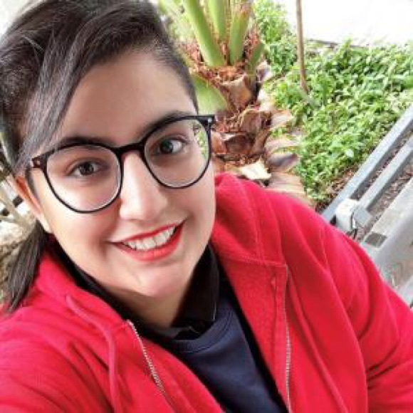 Profile Picture of Farima Czyzyk (@farimaczyzyk) on Poshmark