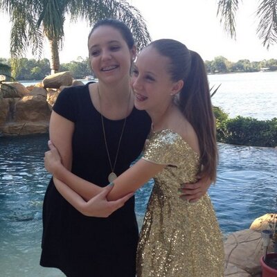 Profile Picture of Caroline Swenson (@@CeSwenson) on Twitter