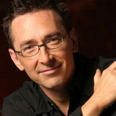 Profile Picture of Robin L. McLaughlin (@McLaughlinRobin) on Twitter
