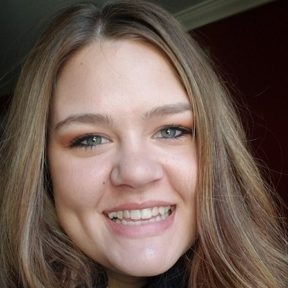 Profile Picture of Morgan Karll (@mmkarll) on Poshmark