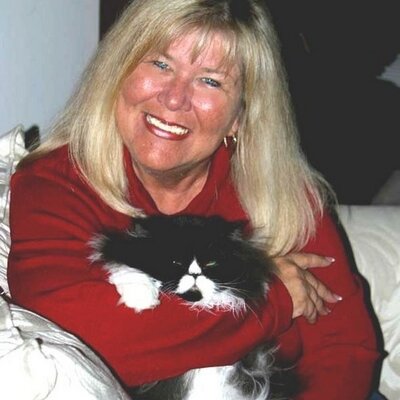 Profile Picture of Fay Glover-Kemp (@KayFayIMs_2569) on Twitter