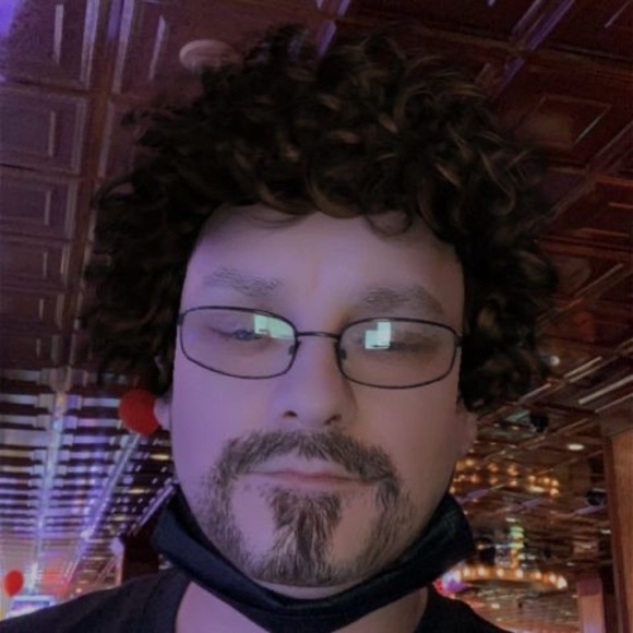 Profile Picture of Brian Buzanowski (@buzweiser) on Poshmark