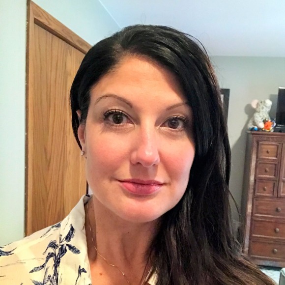 Profile Picture of Kathryn Hughes (@khughes5217) on Poshmark