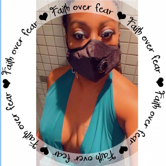 Profile Picture of Kimistry Lesson (@caramelcake) on Poshmark