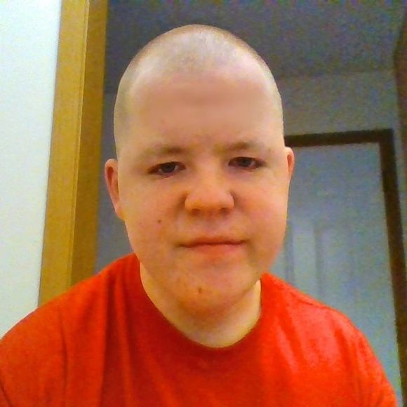 Profile Picture of Joe Holmstrom (@holmstromjose) on Poshmark
