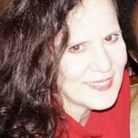 Profile Picture of Pamela Cooper (@surgejazz) on Poshmark