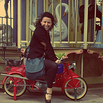 Profile Picture of Céline Hoareau (@en route, toujours !) on Flickr