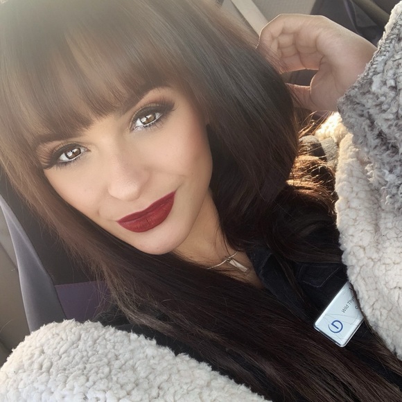 Profile Picture of Lexi Buday (@lexijean1) on Poshmark