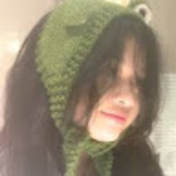 Profile Picture of Froggy Lovesyou! (@froggy_3) on Poshmark
