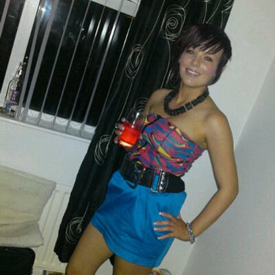 Profile Picture of Jodie Blakely (@JodieBlakely) on Twitter