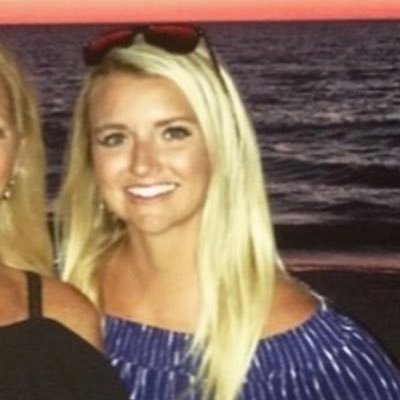 Profile Picture of Sarah (@sarahmoothart) on Twitter