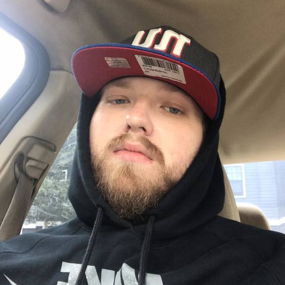 Profile Picture of David Michalowski (@superdavid337) on Poshmark