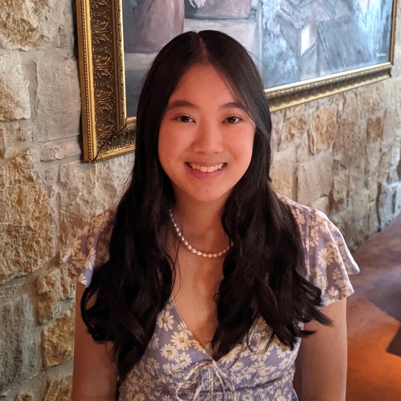 Profile Picture of Skye Chapman (@skyechapman) on Poshmark