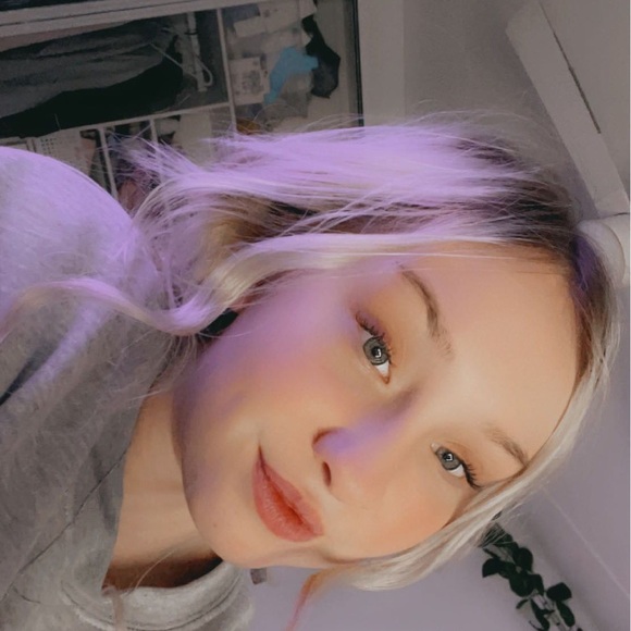 Profile Picture of Ashlee Mccann (@ashleemccann) on Poshmark