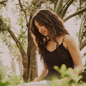 Profile Picture of Emma Lindeman (@emmalindemanmusic) on Youtube