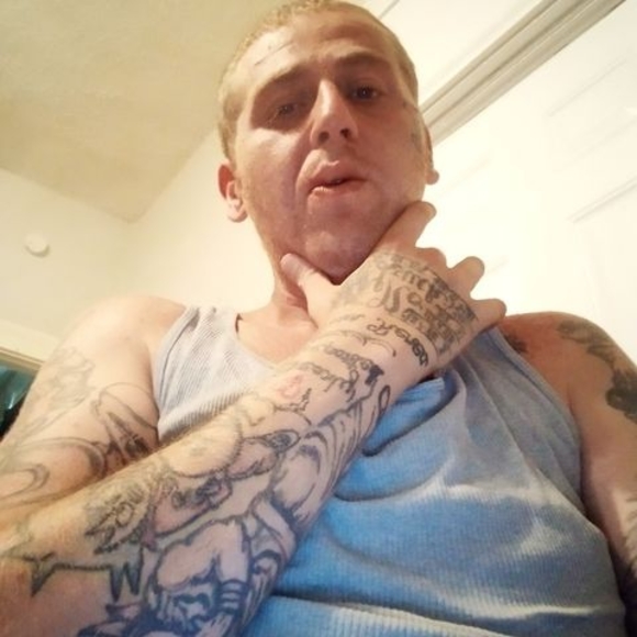 Profile Picture of Dylan Jessee (@shoeking51392) on Poshmark