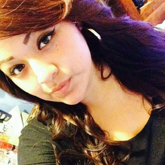 Profile Picture of Maria Silvas (@maria0816) on Poshmark