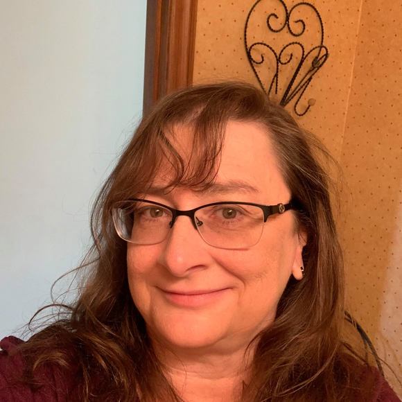 Profile Picture of Sharon Burchfield (@sharper082565) on Poshmark