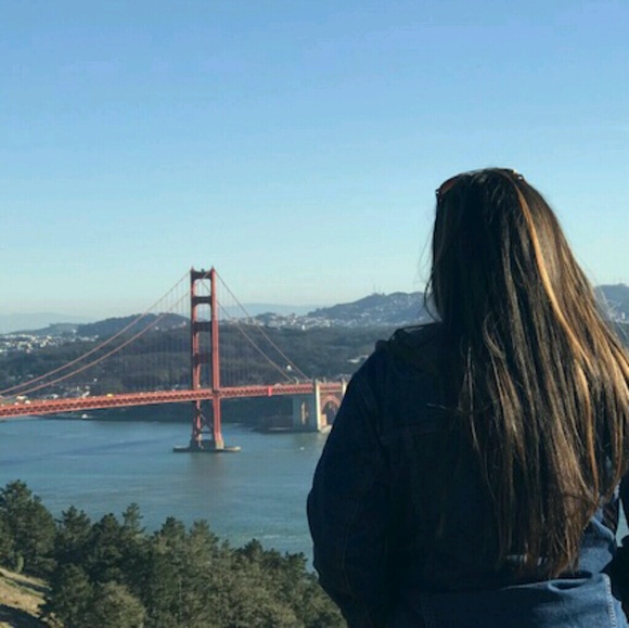 Profile Picture of Kaelani Langermann (@klani1851) on Poshmark