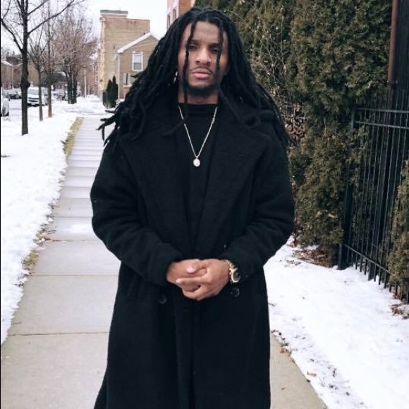 Profile Picture of Zach Miller (@zachmill20) on Poshmark