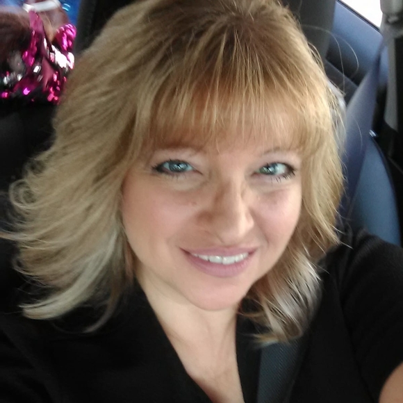 Profile Picture of Sheila Dohrman (@sheiladohrman) on Poshmark