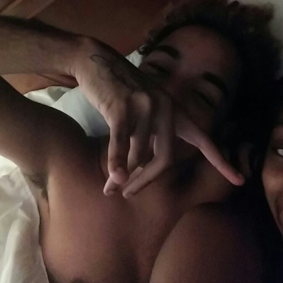 Profile Picture of Sade Mitchell (@saide018) on Poshmark