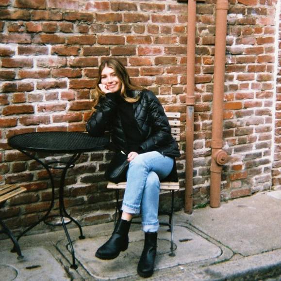 Profile Picture of Katherine Celotti (@katcelotti) on Poshmark