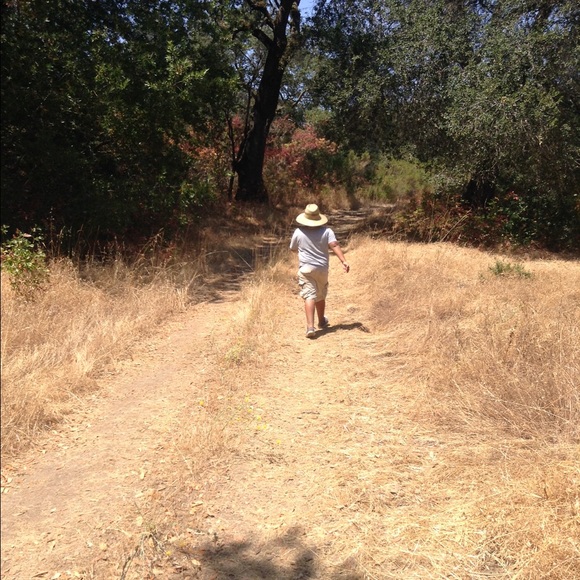 Profile Picture of Alex Ivan (@alexxixann) on Poshmark