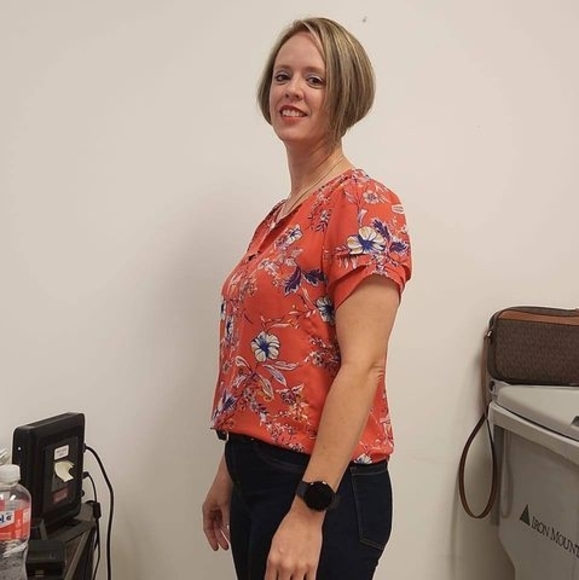 Profile Picture of Crystal Schorlemmer (@crystyliss23) on Poshmark