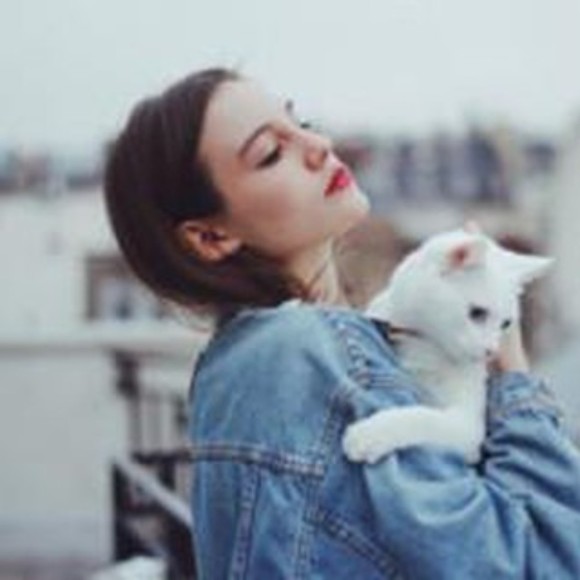 Profile Picture of Myesha Felson (@myeshafelson) on Poshmark