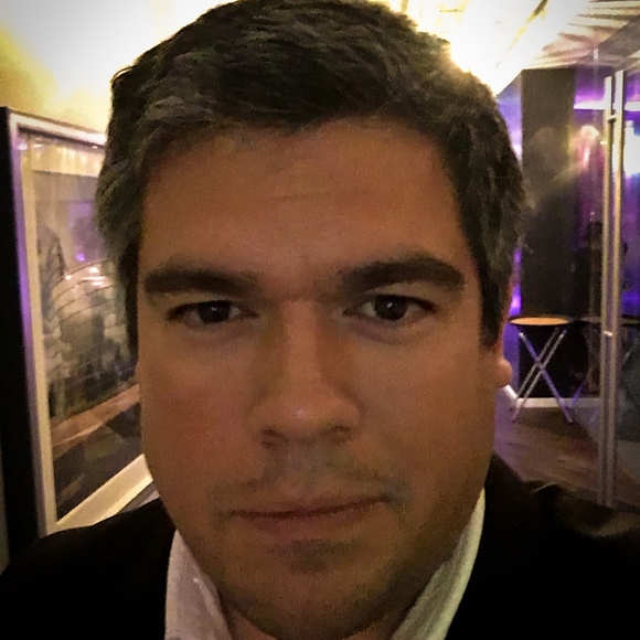 Profile Picture of Marcos Luis (@portheros) on Poshmark