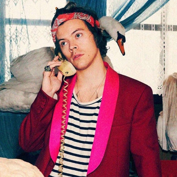 Profile Picture of Julia Scardino (@juliascar11) on Poshmark