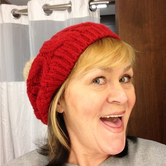 Profile Picture of Charlene Matthews (@charlenematt228) on Poshmark