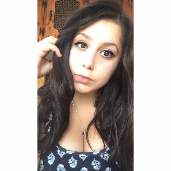 Profile Picture of Jeri Billard (@jeribillard21) on Poshmark