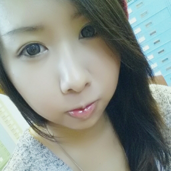 Profile Picture of Shawn Nguyen (@shawn_sama) on Poshmark